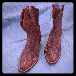 Ariat short boots